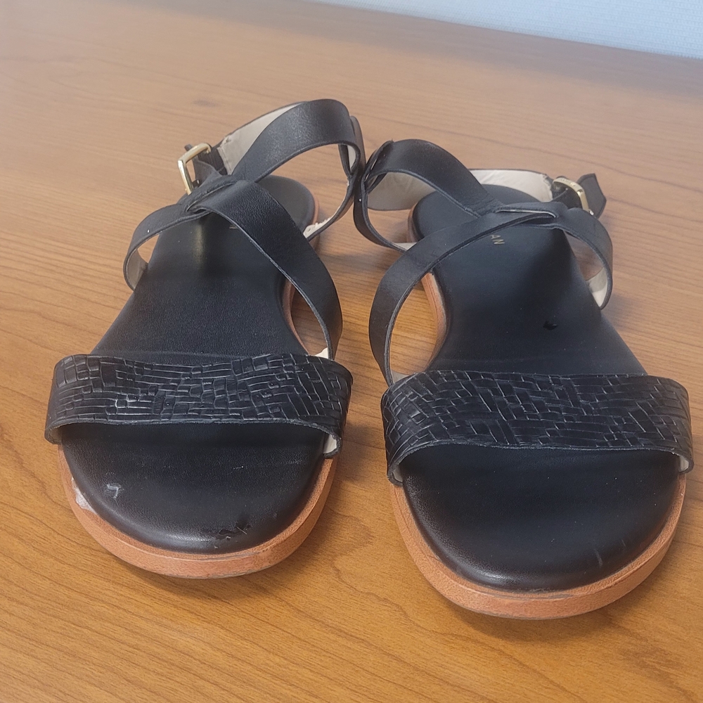 Cole Haan Black and Tan Sandals